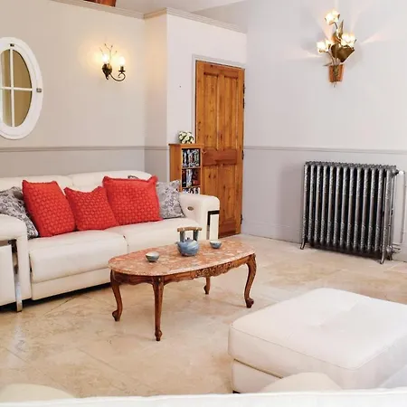 Nice In Sur Andelle W/ Wifi And 3 Bedrooms Tatil Evi Fleury-sur-Andelle